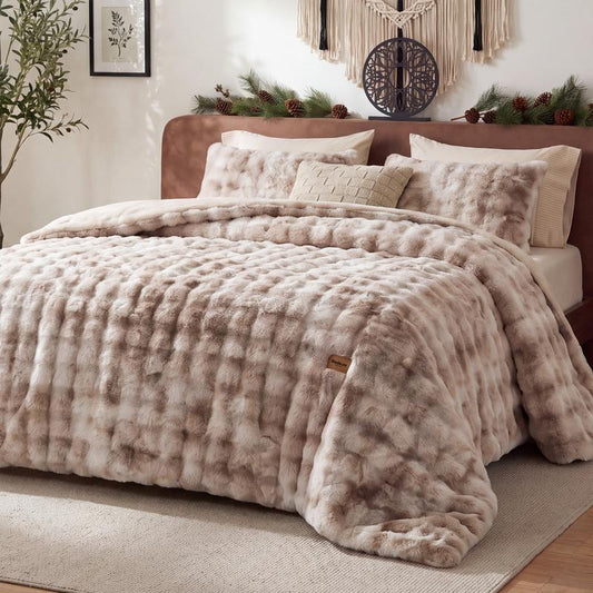 Deluxe Rabbit Fur Bubble Comforter Set