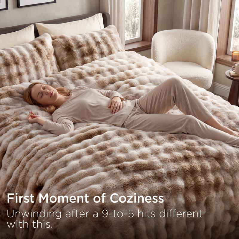 Deluxe Rabbit Fur Bubble Comforter Set